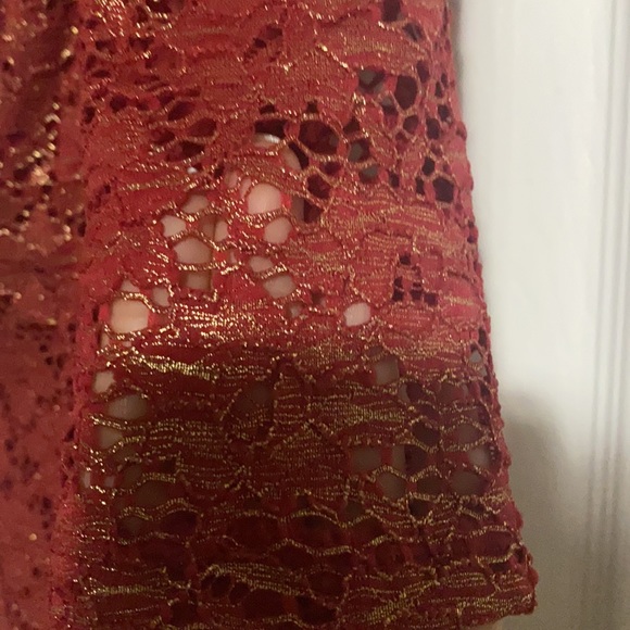 Cute red/gold dress - Picture 4 of 7